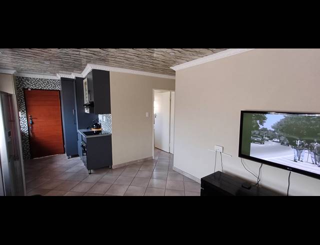 3 BEDROOM HOUSE FOR SALE IN BEVERLEY HILLS